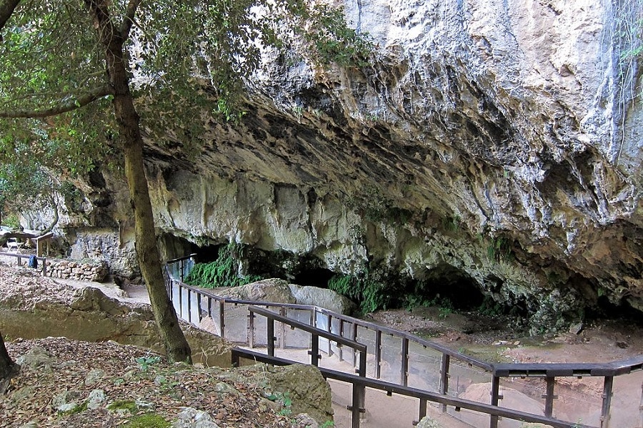 Grotta del Romito