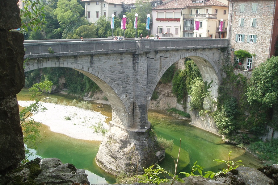 Enogastronomia di confine