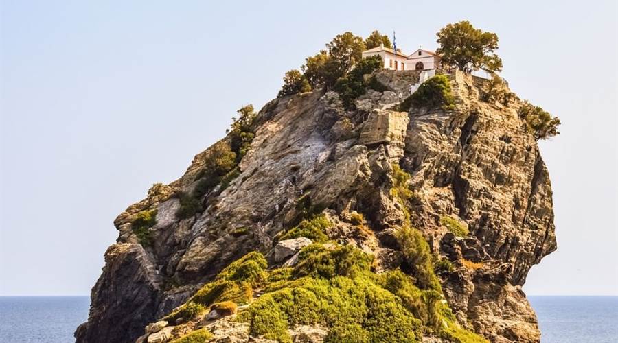 A Skopelos si trova la chiesa del Musical “Mamma Mia”